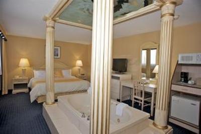 фото отеля Monte Carlo Inn Oakville Suites