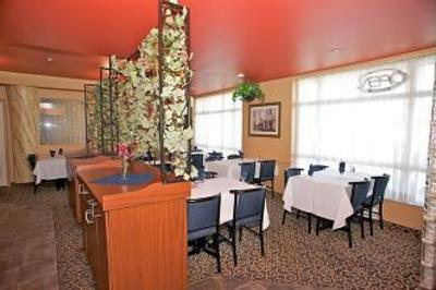 фото отеля Monte Carlo Inn Oakville Suites
