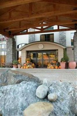 фото отеля Hampton Inn & Suites Lake George