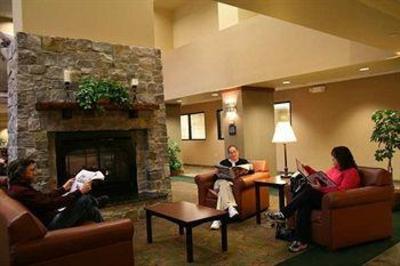 фото отеля Hampton Inn & Suites Lake George