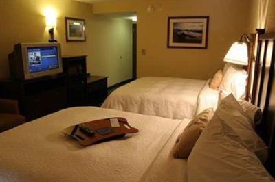 фото отеля Hampton Inn & Suites Lake George