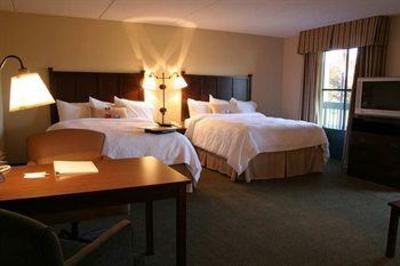 фото отеля Hampton Inn & Suites Lake George