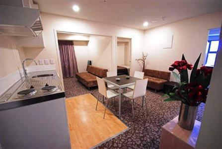 фото отеля Empire Apartments Auckland