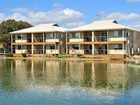 фото отеля Lakeside Holiday Apartments South Yunderup