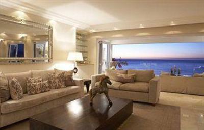 фото отеля The Clarendon Bantry Bay