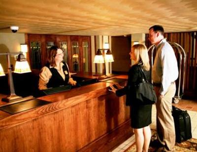 фото отеля Historic Park Inn Hotel