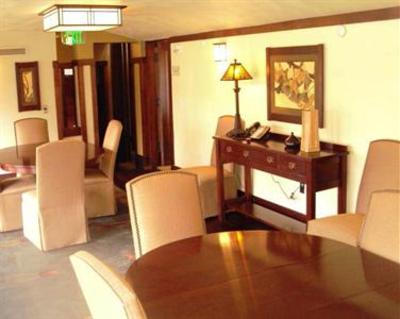 фото отеля Historic Park Inn Hotel