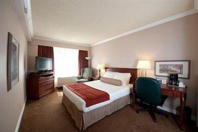 фото отеля Capital Hill Hotel & Suites
