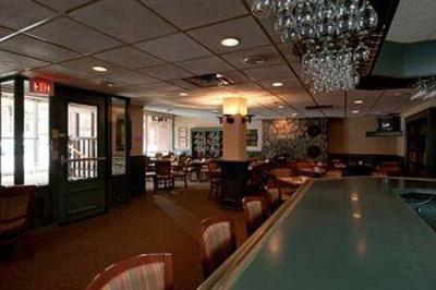 фото отеля Capital Hill Hotel & Suites
