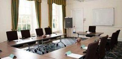 фото отеля De Vere Venues Hunton Park