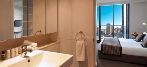 фото отеля Meriton Serviced Apartments Pitt Street