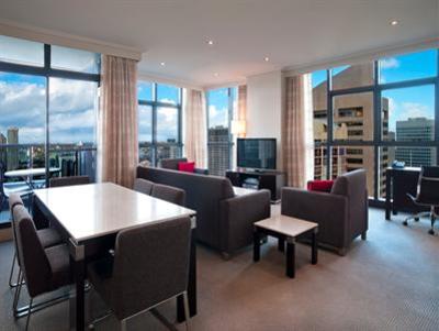 фото отеля Meriton Serviced Apartments Pitt Street