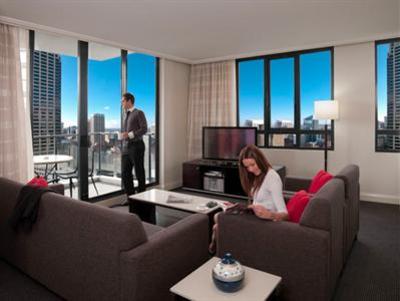 фото отеля Meriton Serviced Apartments Pitt Street