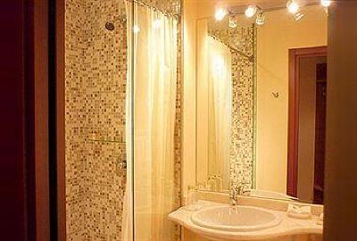 фото отеля Bentley Hotel Moscow