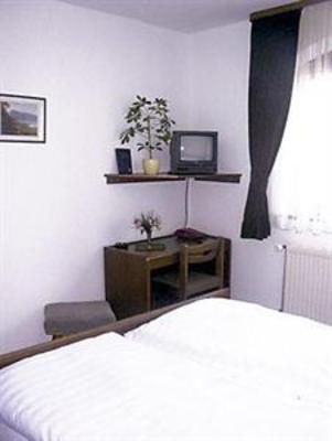фото отеля Hotel und Restaurant Kronen Stuben