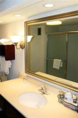 фото отеля Hampton Inn Charleston / Mt Pleasant - Patriots Point