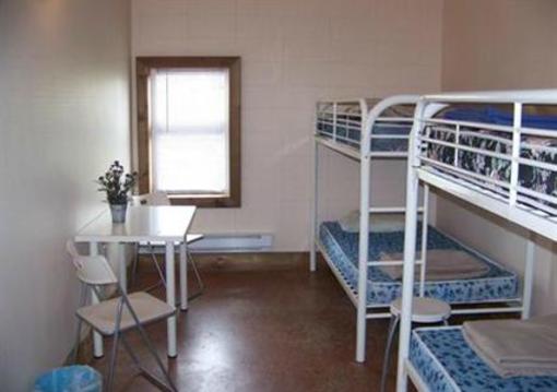 фото отеля C&N Backpackers Port Hardy