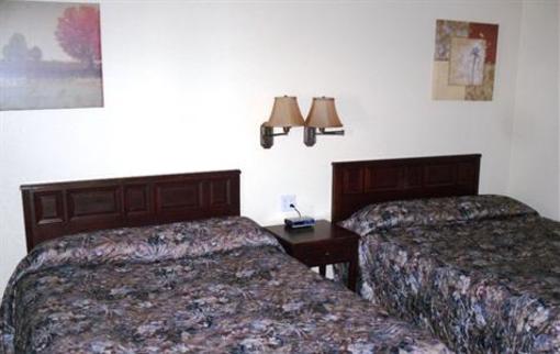фото отеля Johnny's Motel Grand Forks