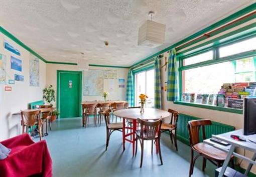 фото отеля Fort William Backpackers