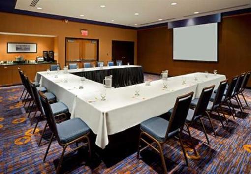 фото отеля Courtyard by Marriott Toronto Mississauga/Meadowvale
