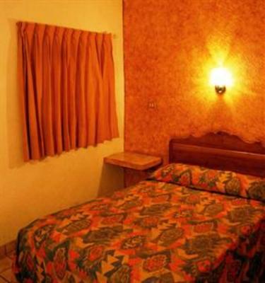 фото отеля Hotel Cervantino