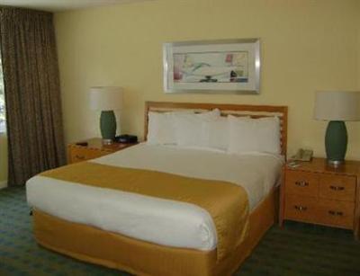 фото отеля Solara Surfside Resort
