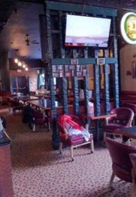 фото отеля C&N Backpackers Hostel Vancouver