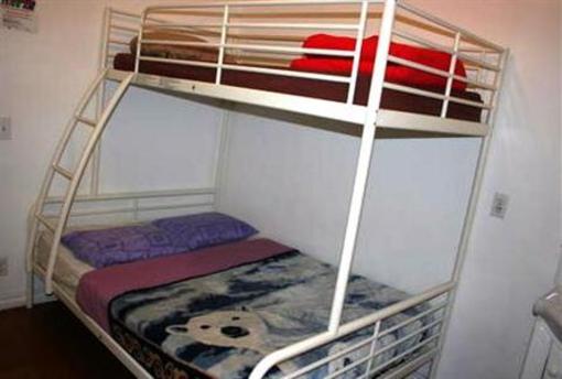 фото отеля C&N Backpackers Hostel Vancouver