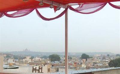 фото отеля Shyam Palace Paying Guest House