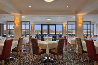 фото отеля The Reading Lake Hotel
