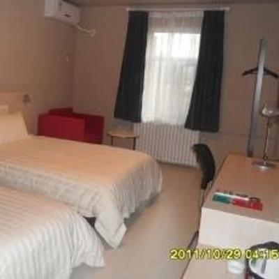 фото отеля Jinjiang Inn Huitong Road Hong Lou