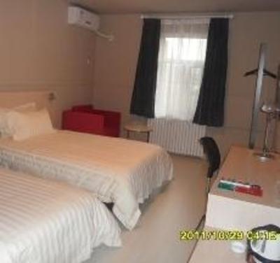 фото отеля Jinjiang Inn Huitong Road Hong Lou
