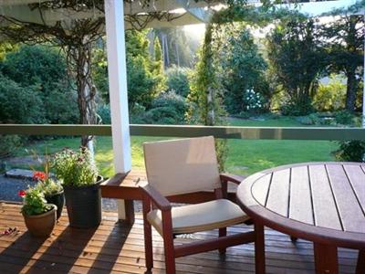 фото отеля Mt Huia Farmstay
