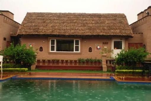 фото отеля Vaseela Resort Chandigarh