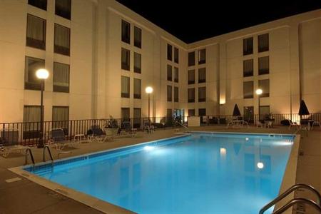 фото отеля Hampton Inn Louisville Airport