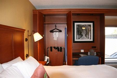 фото отеля Hampton Inn Louisville Airport