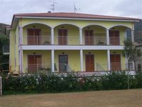 Larus Hotel