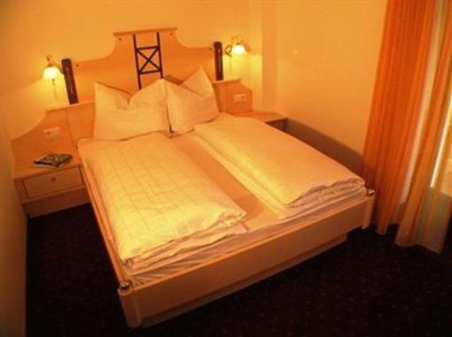 фото отеля Hotel Laerchenhain
