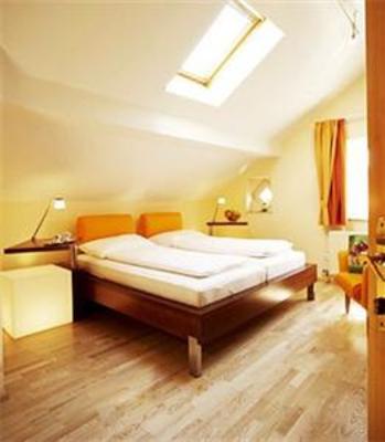 фото отеля Hotel Zur Post Salzburg