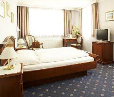 фото отеля Hotel Zur Post Salzburg