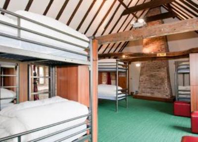 фото отеля YHA Beverley Friary