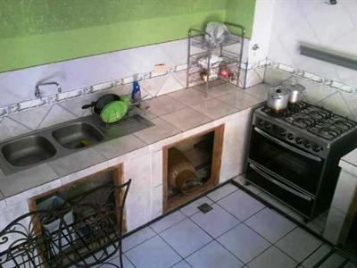 фото отеля Hostal Ambar Backpackers