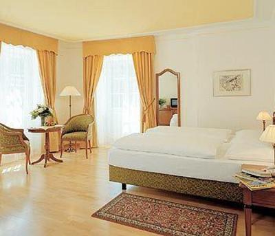 фото отеля Hotel Goldener Adler Bressanone