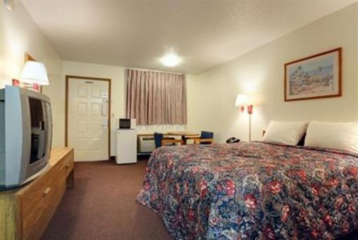 фото отеля Americas Best Value Inn Wynona Tyler