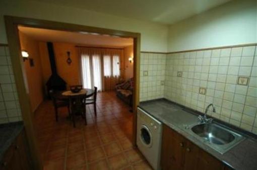фото отеля Apartamentos Casa Lola - Ulldemo