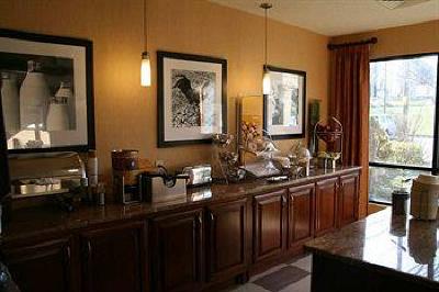 фото отеля Hampton Inn Newburgh West Point