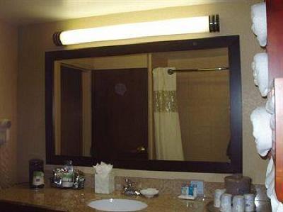 фото отеля Hampton Inn Newburgh West Point
