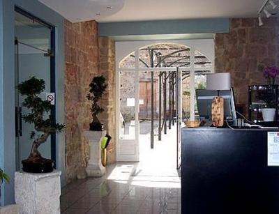 фото отеля Le Prieure Hotel-Restaurant