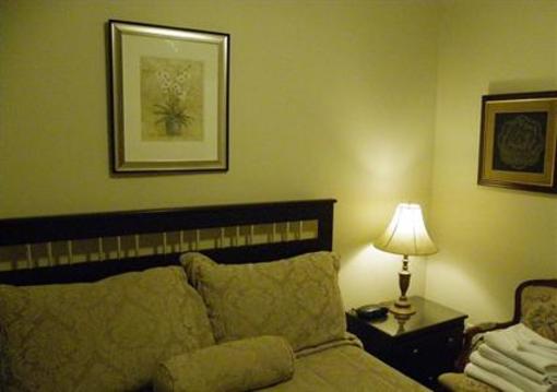 фото отеля Long's Hill Suites