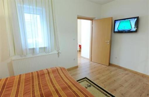 фото отеля Toldi Apartment Pecs